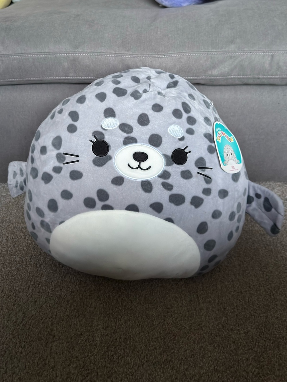 Squishmallow Isis the seal